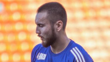 Дінмұхамед Қашкеннің жас футболшыға қарсы дөрекі әрекеті қызу талқыланды