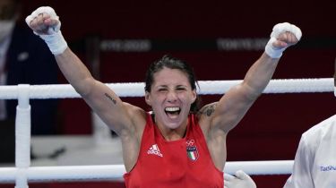 «Футболшылардан көп жаттығамын, бірақ айлығым олардың аспазынан аз»: боксшы Италия құрамасын сынап тастады