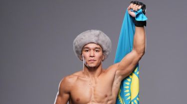 Сәтсіздіктен көз ашпаған Асу Алмабаев октагонға оралады