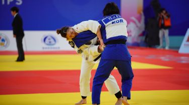 Азия чемпионаты: Қазақстандық екі дзюдошы жартылай финалға шықты