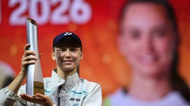 Рыбакина Штутгартта топ жарып, екінші Porsche көлігін жеңіп алды