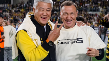 Боранбаев «Қайраттың» бапкерін ауыстыру мәселесіне нүкте қойды