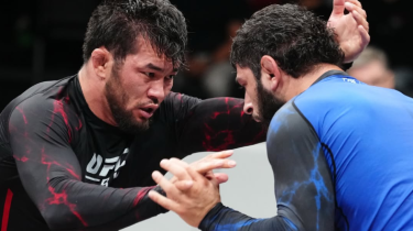 Қазақстандық спортшы UFC-дің жаңа лигасында тарихи дебют жасады
