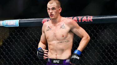 Шавкат Рахмоновтан жеңілген Иан Гэрри әлем чемпионы атануға бір табан жақын тұр