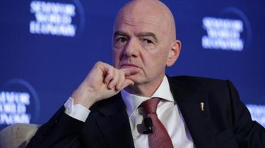 Инфантино футбол қауымдастықтарынан ресми түрде кешірім сұрады