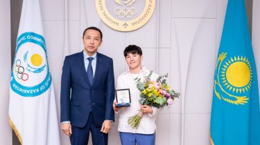 Назым Қызайбай және ағайынды Оралбайлар арнайы медальға ие болды