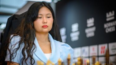 Бибісара Асаубаева Global Chess League турнирінің қола жүлдесін жеңіп алды