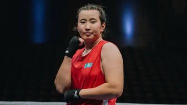 Боксшы Зарина Толыбай әлем чемпионатының жартылай финалына шықты