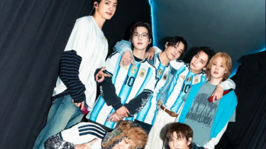 BTS Аргентинадағы концертте Мессидің жейдесін киіп шықты