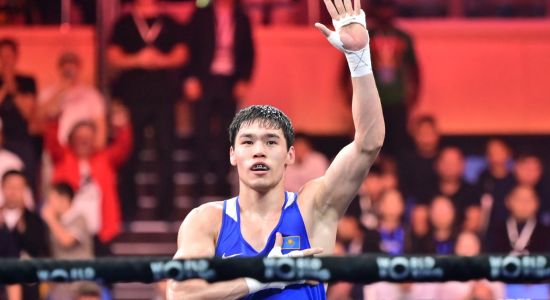 Сабыржан Аққалықов моңғол боксшысын өз жерінде нокаутпен жеңді