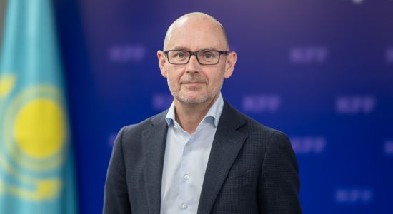 УЕФА Суперкубогы үшін «Астана Аренаға» табиғи көгал төселеді