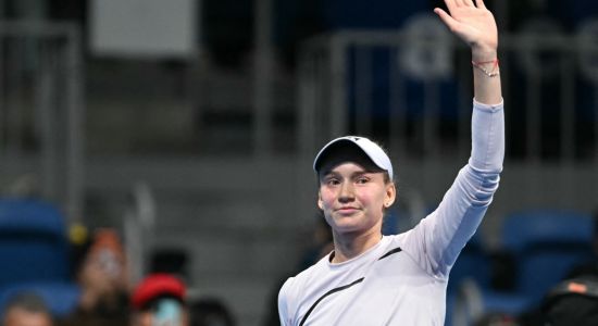 Елена Рыбакина Токиодағы турнирдің ширек финалында ойнаудан бас тартты