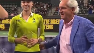 «Еленаның белінен ұстамақ болды»: Рыбакинаның даулы видеосы таралды