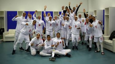 Трамп Иранның әйел футболшыларына саяси баспана беруді ұсынды