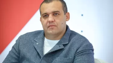 Кремлев Бивол мен Бетербиев арасындағы үшінші жекпе-жекті өткізуге ниет білдірді