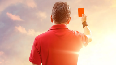 УЕФА төрешісі жас жігітке тиісті деген күдікпен ұсталды