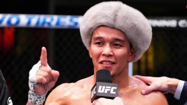 Америкалық сарапшы Асу Алмабаевтың UFC-дегі жеңісіне жоғары баға берді